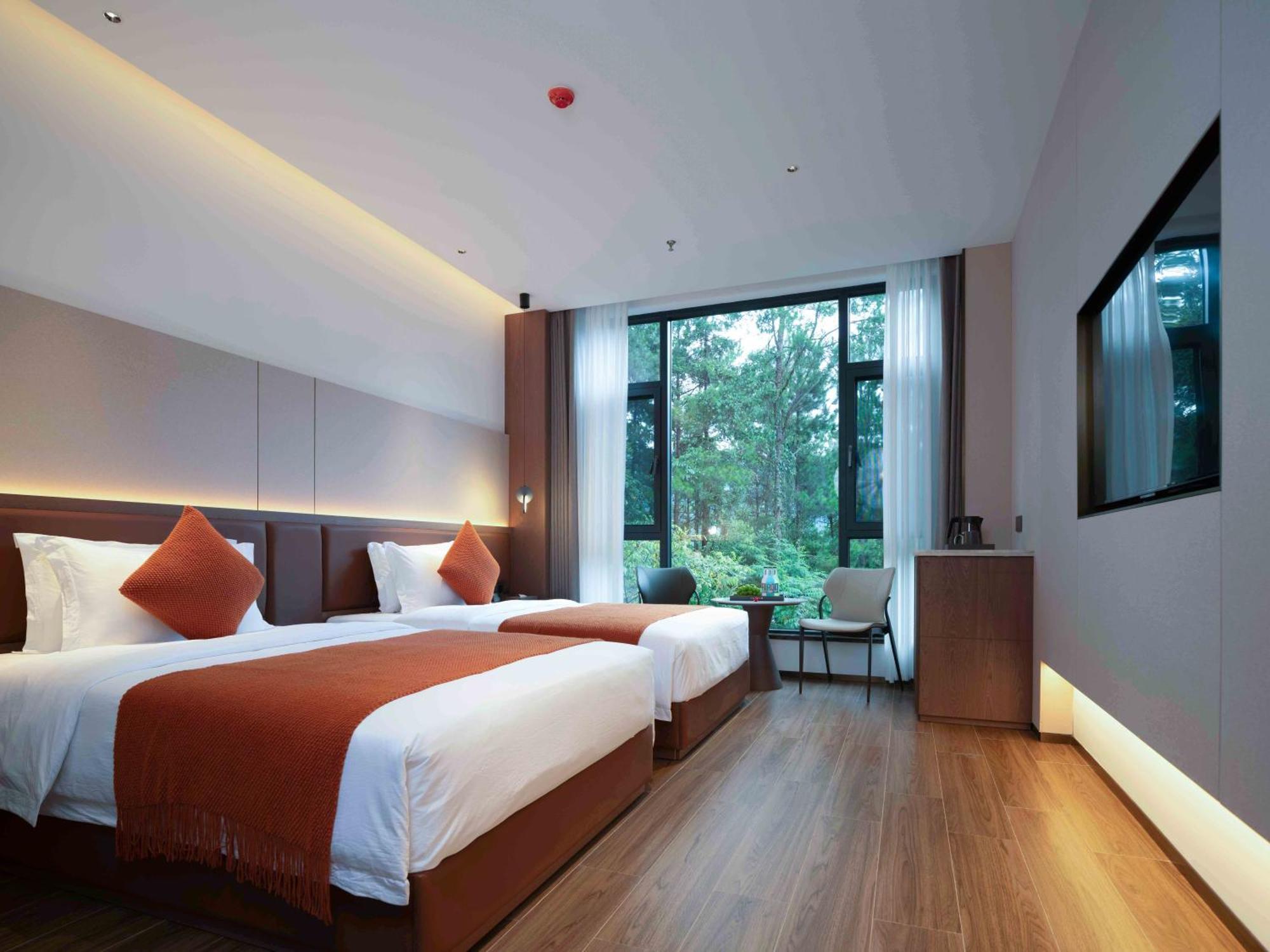 Zhangjiajie Utopia Hotel--Free One Way Pick Up Service Over 2 Nights Екстериор снимка