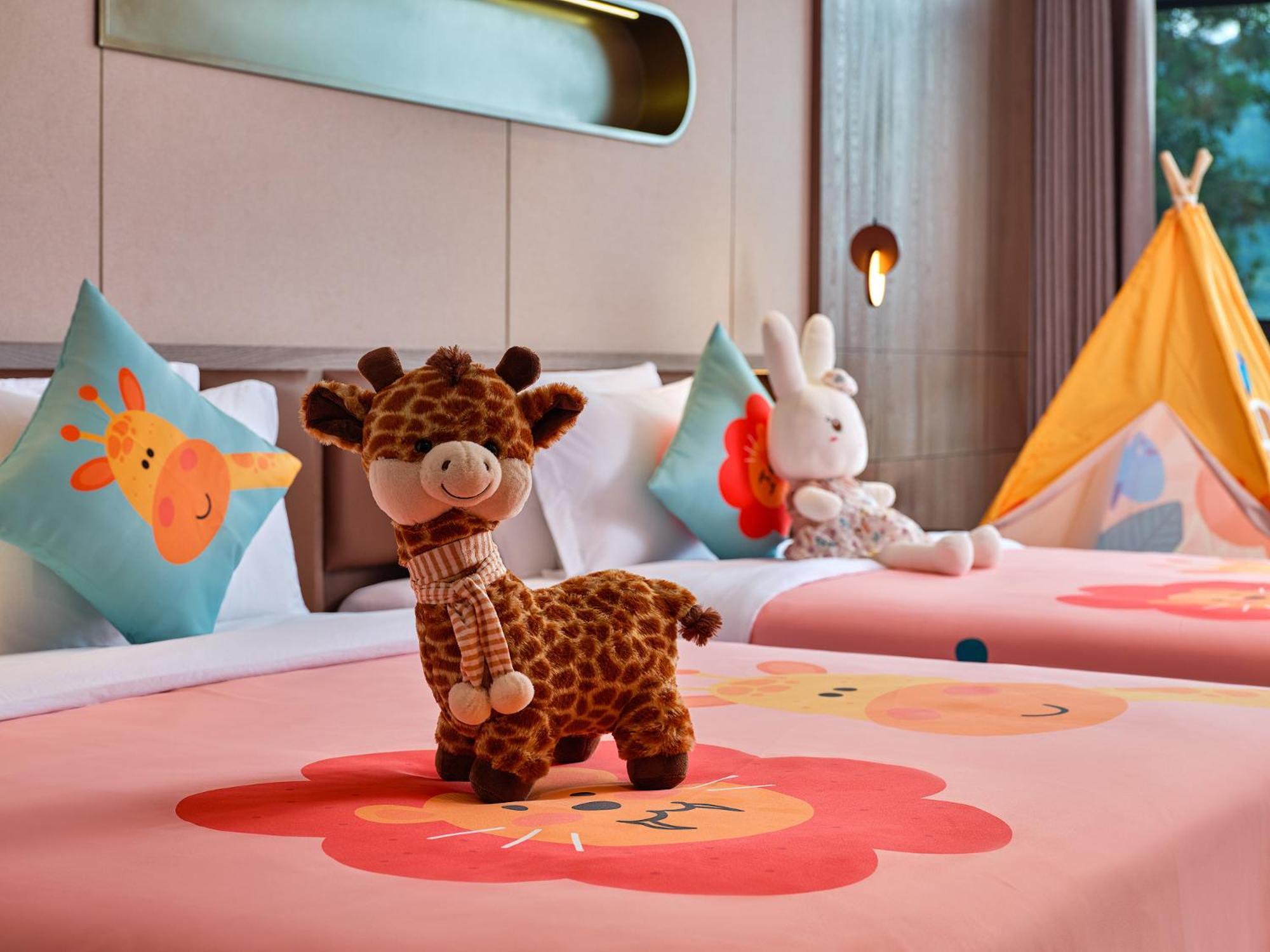 Zhangjiajie Utopia Hotel--Free One Way Pick Up Service Over 2 Nights Екстериор снимка