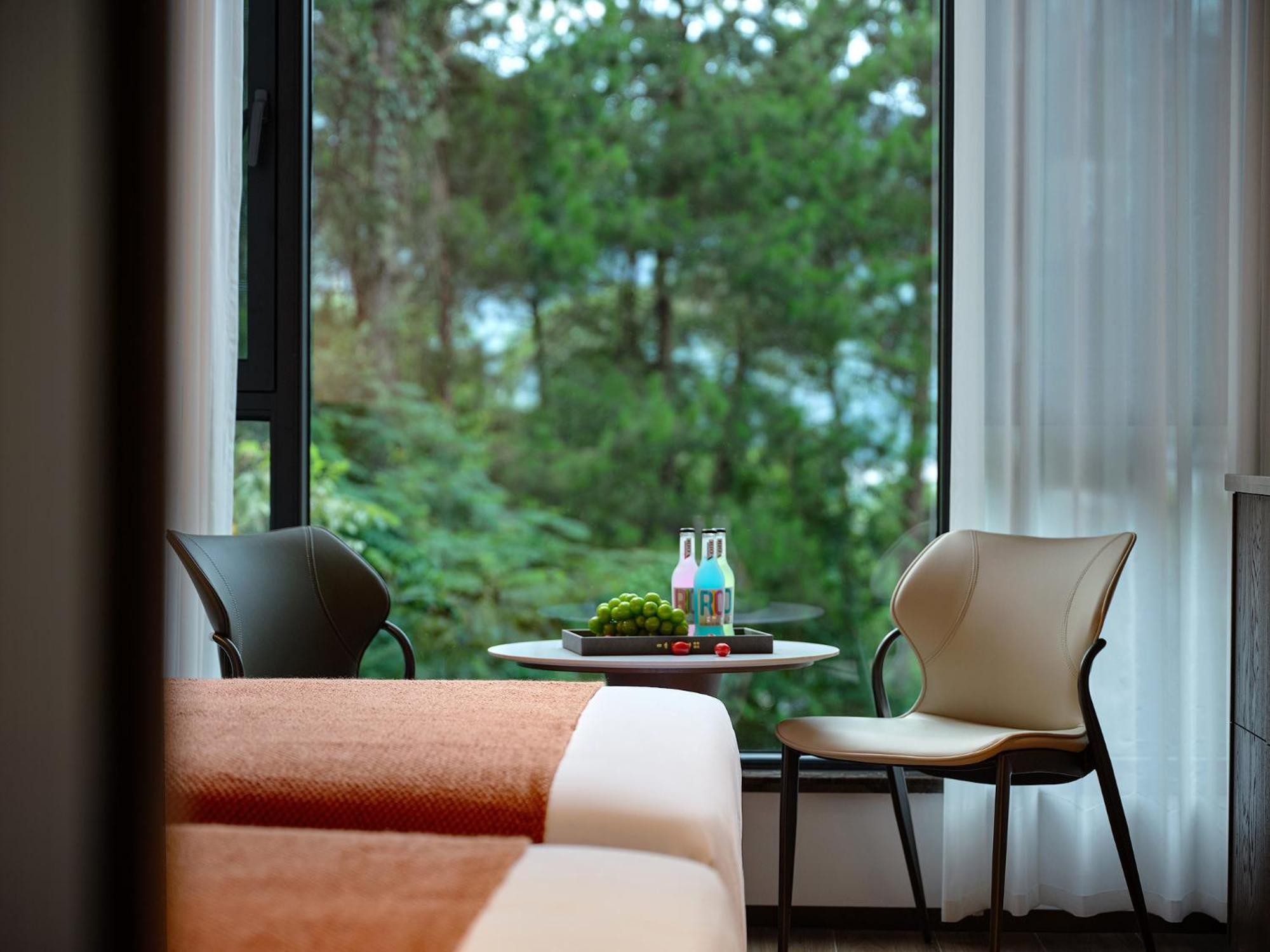 Zhangjiajie Utopia Hotel--Free One Way Pick Up Service Over 2 Nights Екстериор снимка