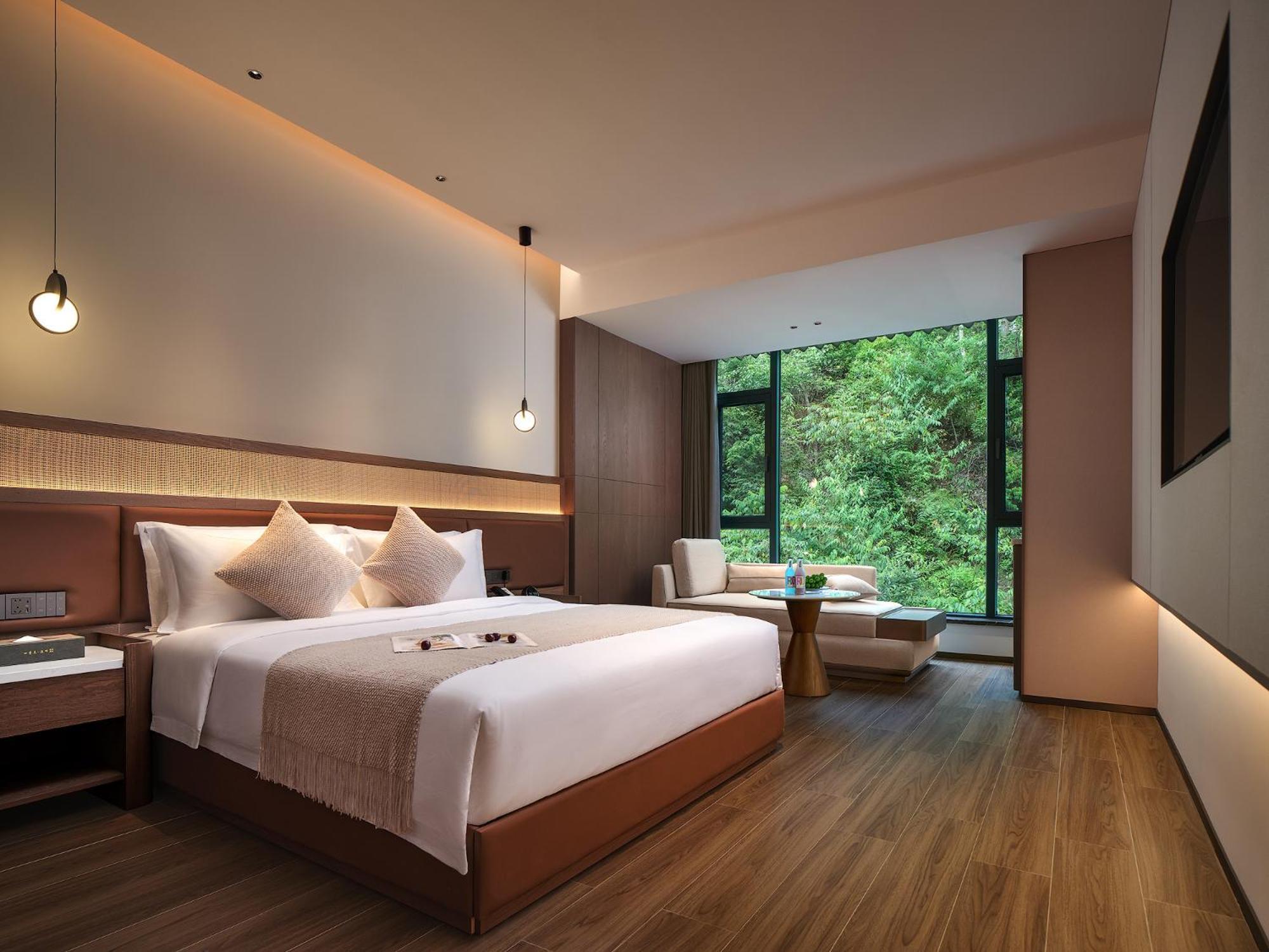 Zhangjiajie Utopia Hotel--Free One Way Pick Up Service Over 2 Nights Екстериор снимка